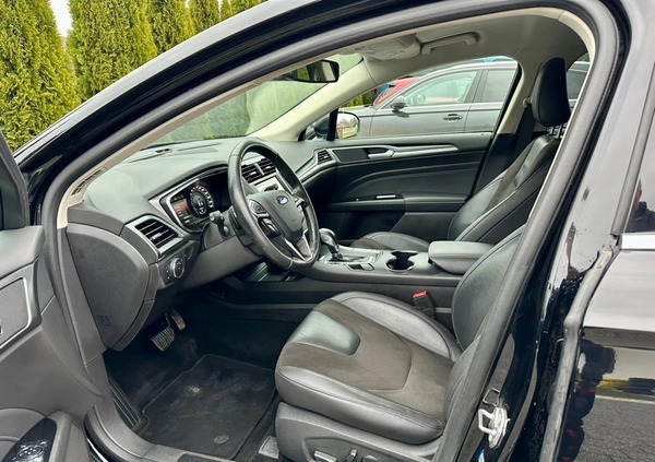 Ford Mondeo cena 52900 przebieg: 247650, rok produkcji 2018 z Nieszawa małe 407